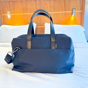 Away Everywhere Bag. Excellent condition. Navy Blue.